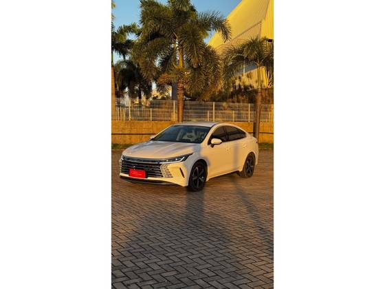 BYD KING 1.5 DM-I PHEV GS AUTOMÁTICO BYD KING 1.5 DM-I PHEV GS AUTOMÁTICO